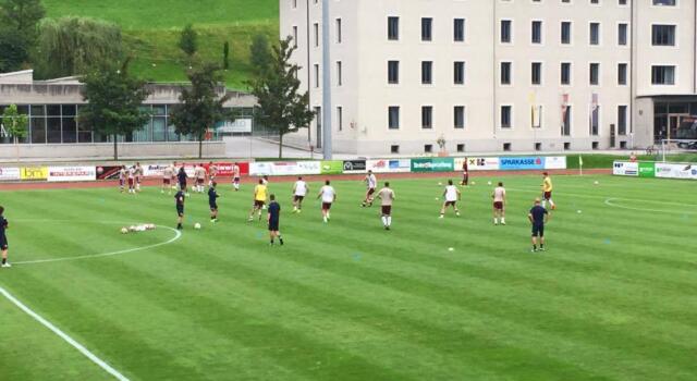 Ingolstadt-Torino, squadre in campo per il riscaldamento