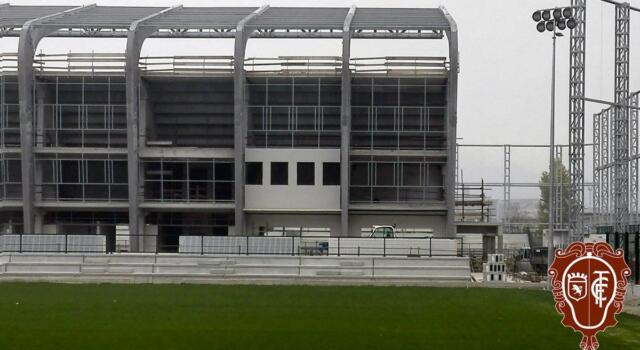 Altra novità per il Filadelfia: montati i riflettori