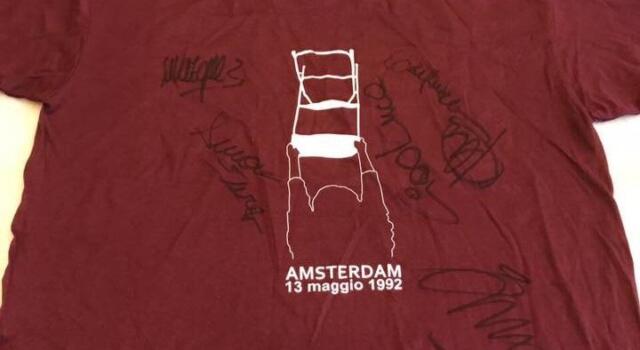 Fusi per Amatrice: la maglia del Gran Galà Granata all’asta per beneficenza