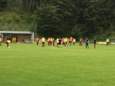 Stans live / L’allenamento pomeridiano: Torino in campo, Belotti in gruppo