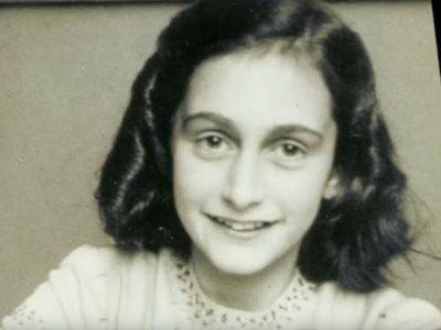 Ultrà Lazio: 13 Daspo per gli adesivi di Anna Frank