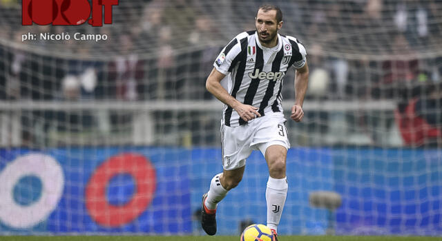 Derby, prova tv per la manata di Chiellini a Belotti