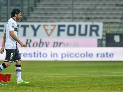 Parma, penalizzazione di 5 punti cancellata. Ridotta la squalifica di Calaiò