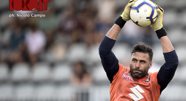 Ancora terapie per Salvatore Sirigu nell’allenamento odierno