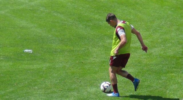 Belotti prova i rigori a fine allenamento