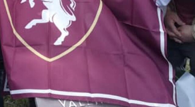 Nichelino, vandalizzata la targa dedicata a Valentino Mazzola