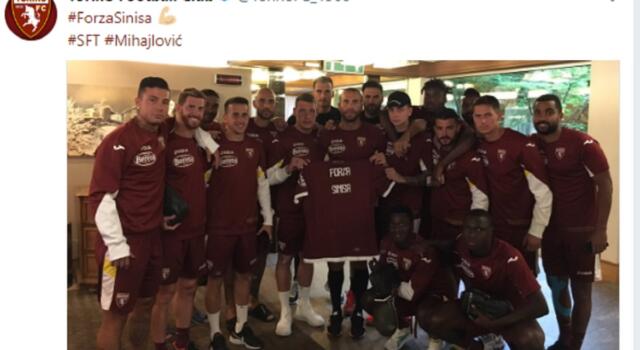 Mihajlovic, il messaggio del Toro: “Forza Sinisa”. Le reazioni del mondo del calcio