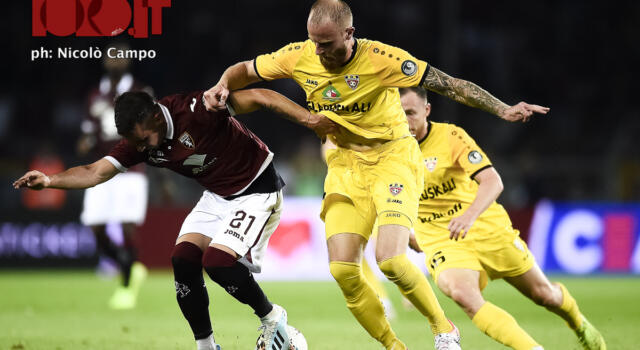 Lo Shakhtyor Soligorsk cambia modulo: Pryyma ancora out, torna Szoke in mediana