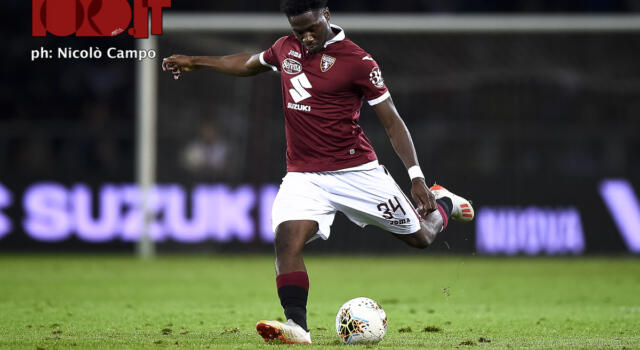 Le ultime dal Molineux Stadium: Aina a sinistra, Zaza e Belotti in avanti