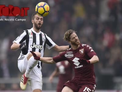Juventus, le condizioni di Pjanic: derby a rischio