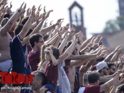 Dagli spalti all’arbitro: “Sei uno juventino”. Società multata