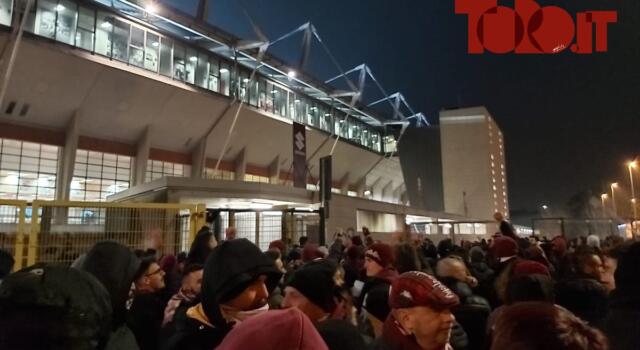 La serata / Protesta dei tifosi, poi il confronto tra Mazzarri e Cairo