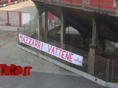“Mazzarri vattene”. Al Filadelfia striscione contro il tecnico