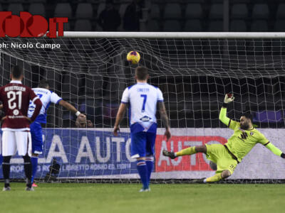 Torino-Sampdoria, la moviola in diretta: giusto il rosso a Izzo, rigore netto