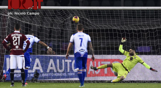 Torino-Sampdoria, la moviola in diretta: giusto il rosso a Izzo, rigore netto
