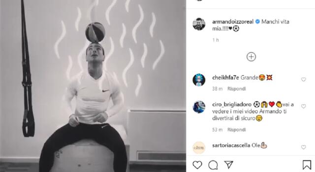 Izzo su Instagram: “Manchi vita mia”. Poi rimuove il post