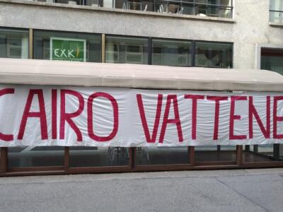 Tensione alla manifestazione contro Cairo: intervengono i carabinieri