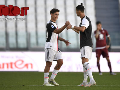 Juventus, 7 calciatori segnalati in procura per aver violato l’isolamento