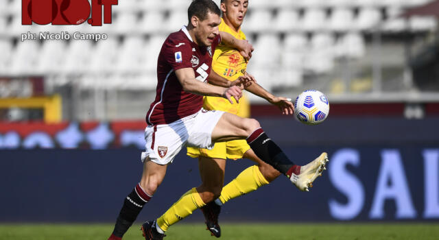 Serie A, la lotta salvezza: il Toro può avvicinare la Fiorentina e agganciare il Cagliari