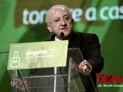 De Luca contro Agnelli: “Chi non ha onore non può parlare di valori sportivi”