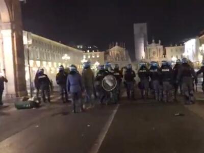 Scontri nella manifestazione anti-Dpcm: fermati alcuni ultras di Torino e Juventus