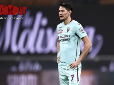 Torino, via il turchese: la terza maglia torna blu