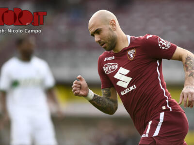 Zaza in versione “Peaky Blinders”: che sfilata in spogliatoio