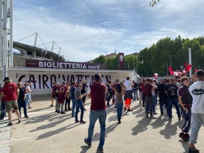 Al Grande Torino la manifestazione della Maratona contro Cairo
