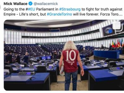 Mick Wallace, ancora un omaggio al Toro: a Strasburgo con la 10 di Mazzola