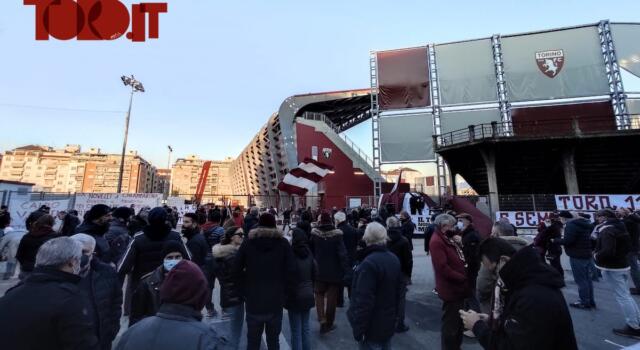 Manifestazione al Filadelfia: parlano Patrignani e Marengo, contestato Cairo