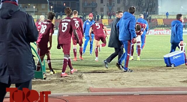 Muharemovic esulta davanti alla panchina del Toro: nel finale scoppia la rissa