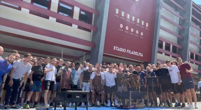 Al Filadelfia si griglia: la festa che chiude la stagione