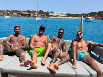 Izzo e Mandragora insieme in vacanza a Ibiza