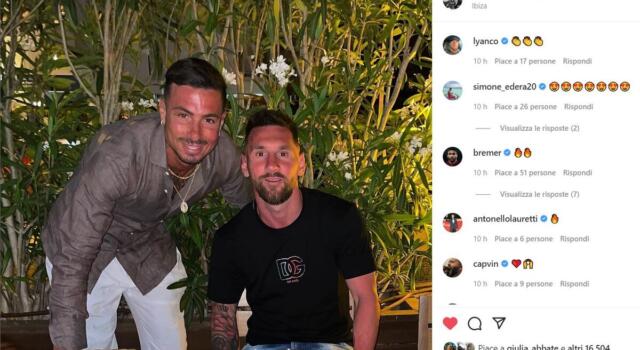 Torino, a Ibiza con Izzo e Mandragora c’è anche Messi: scatta il selfie