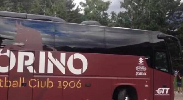 VIDEO / Il pullman del Torino è arrivato allo stadio