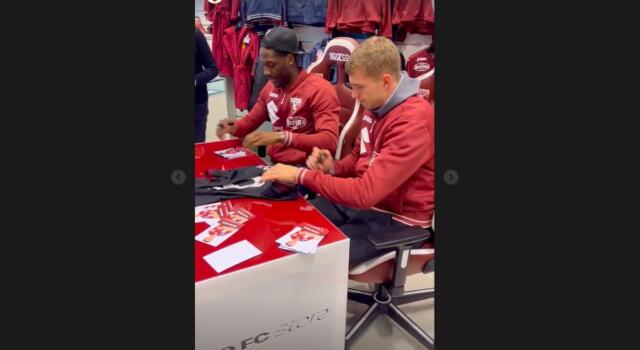 Aina e Zima incontrano i tifosi: foto e autografi al Torino FC Store