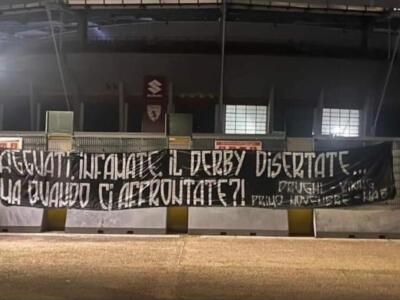 Stadio Grande Torino, nella notte appeso uno striscione dagli ultras della Juventus