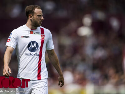 Calciomercato Serie A / Cagliari in chiusura per Shomurodov; Palladino apre alla cessione di Carlos Augusto