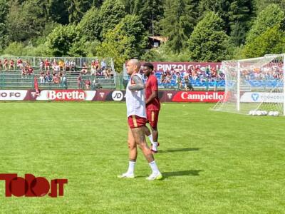 Sanabria cambia look… e segna subito di testa