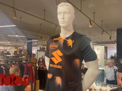 Vi piace la terza maglia del Torino?