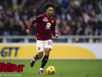 Lazaro ironico sul fallo di Mazzocchi: la storia su Instagram