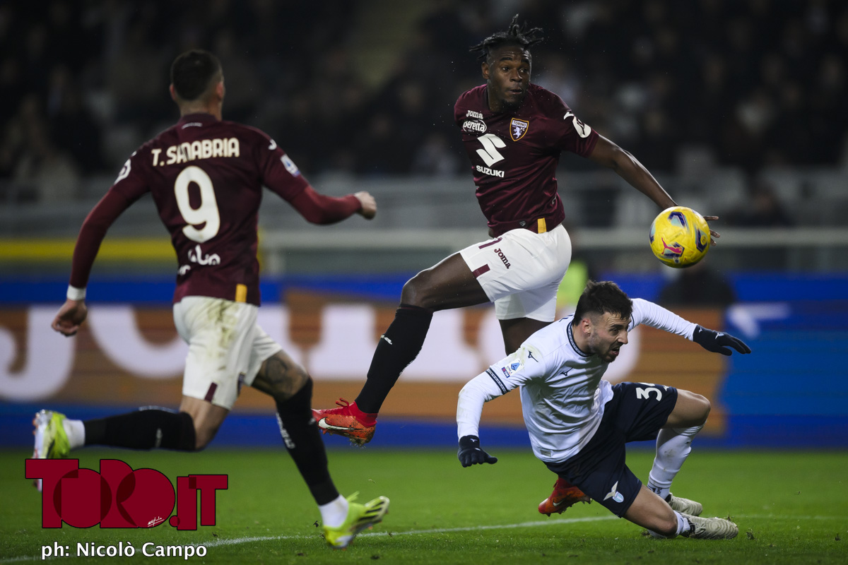 Antonio Sanabria, Duvan Zapata e Mario Gila in Torino-Lazio
