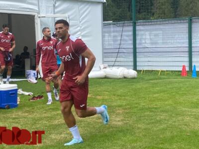 Torino, Ché Adams scalda i motori: contro il Cosenza può essere titolare