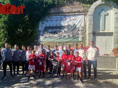 I piccoli di Torino e Benfica a Superga omaggiano gli Invincibili
