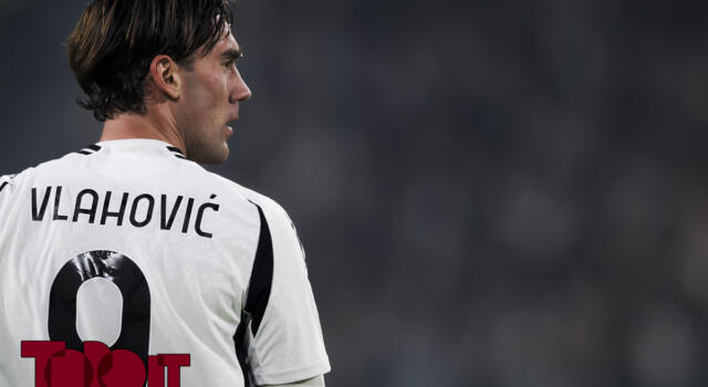 Vlahovic, problema al flessore: rischia il derby