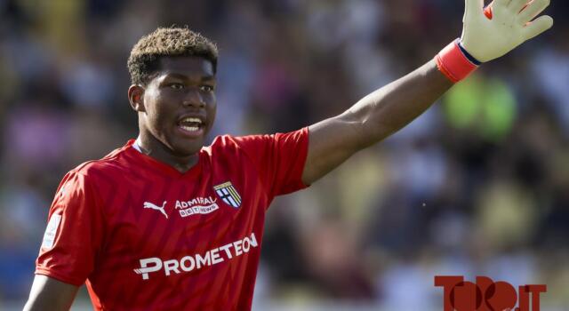 La probabile formazione del Parma: Suzuki la certezza, poi tanti ballottaggi