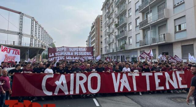 La contestazione a Cairo: 5000 in marcia dal Fila allo stadio