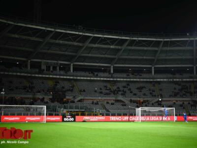 In Maratona sciopero del tifo, lettura delle formazioni nel silenzio