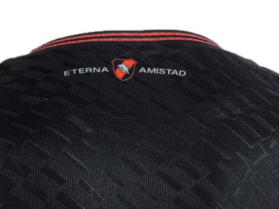 Vi piace la terza maglia del Torino?