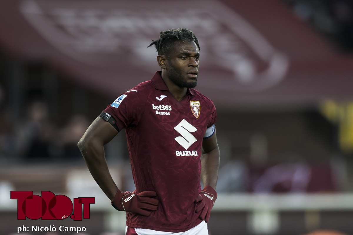 Zapata convocato ma nemmeno in panchina: ecco perché